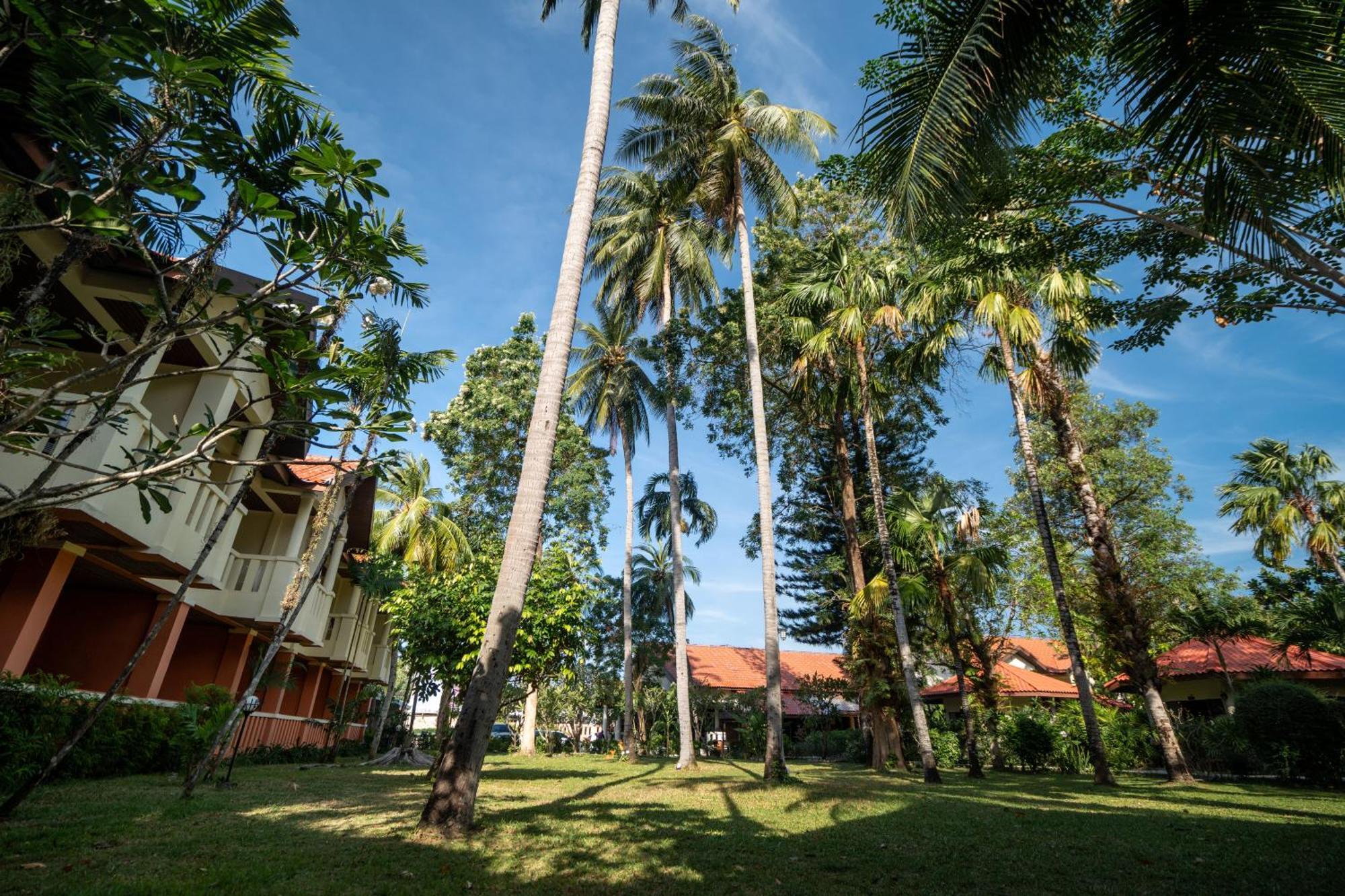 Phuket Leelavadee Hua Ting Resort Patong Ngoại thất bức ảnh