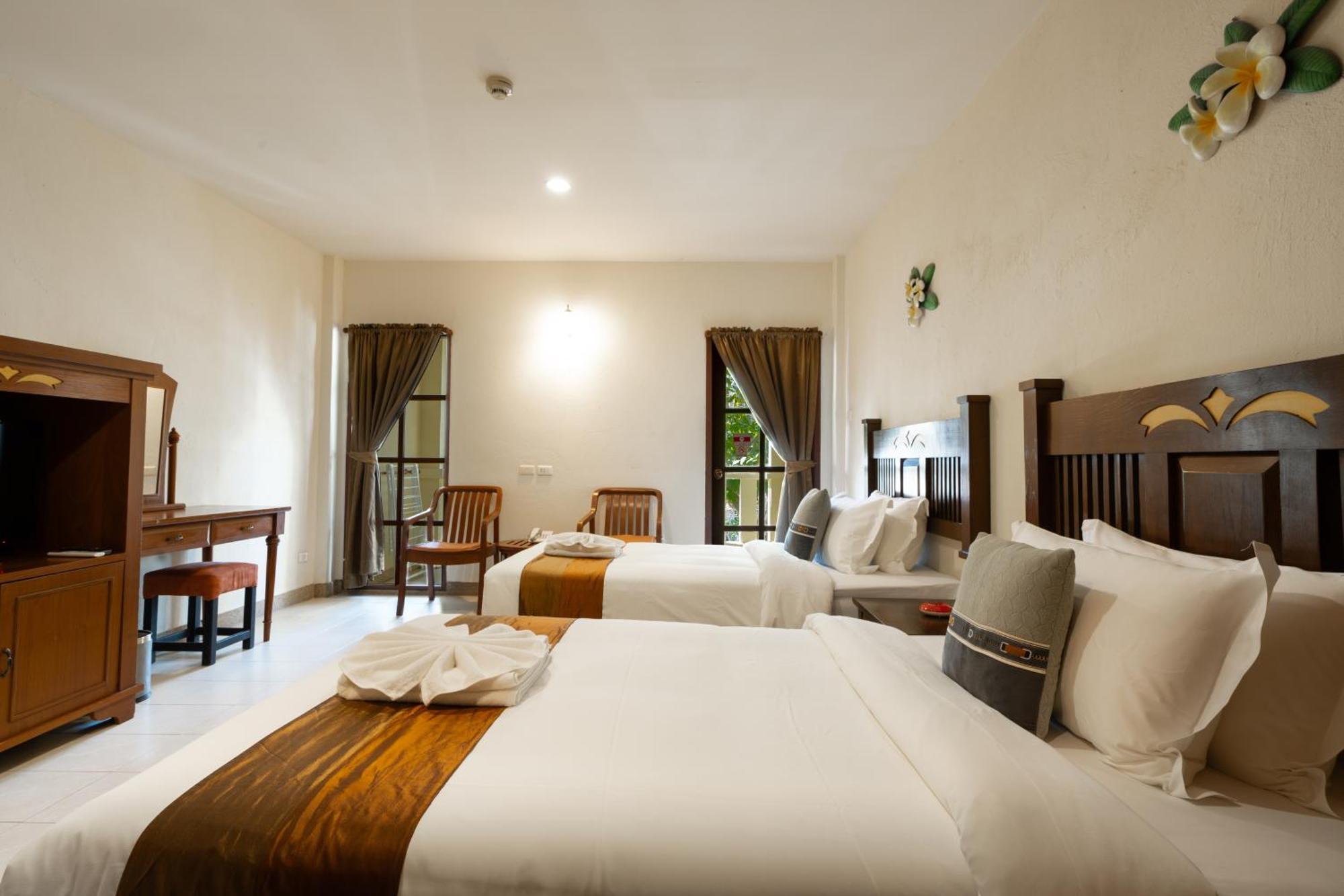 Phuket Leelavadee Hua Ting Resort Patong Ngoại thất bức ảnh